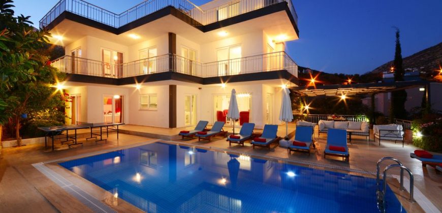 MODERN 6 EN SUITE BEDROOM LUXURY VILLA WITH PRIVATE POOL. LOCATED IN ORTAALAN