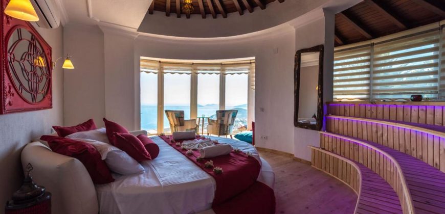 5 Bedroom Detached Luxury Villa For Sale in Kalkan
