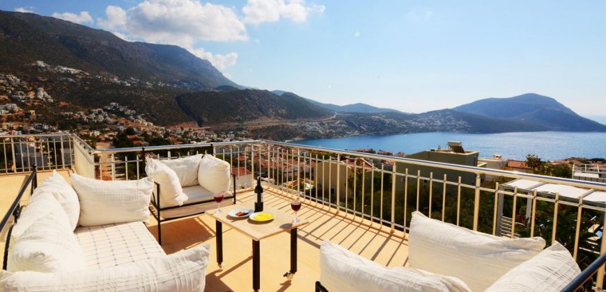 MODERN 6 EN SUITE BEDROOM LUXURY VILLA WITH PRIVATE POOL. LOCATED IN ORTAALAN