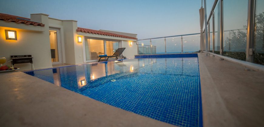 3 Bedroom Duplex Apartment With Private Swimming Pool