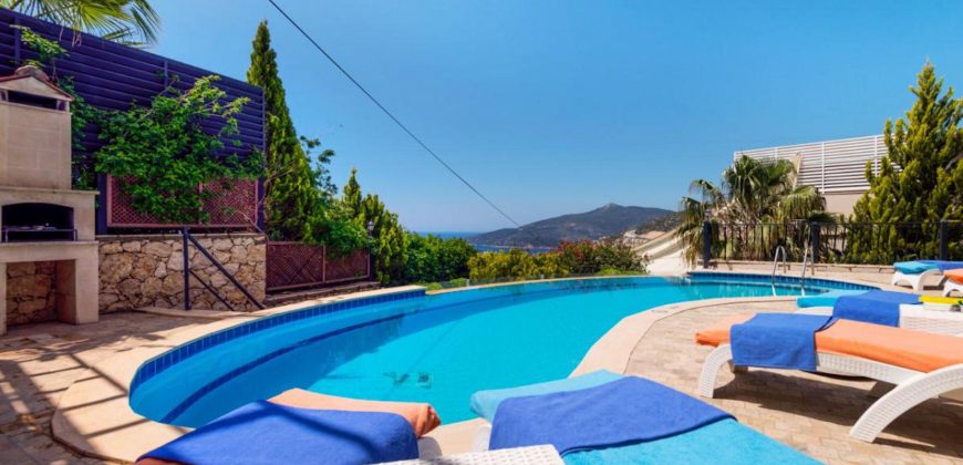 5 Bedroom Detached Luxury Villa For Sale in Kalkan