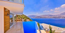 SOLD-Modern Six Bedroom Detached Villa With A Stunning Sea View