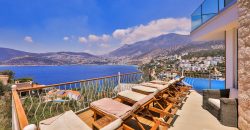 SOLD-Modern Six Bedroom Detached Villa With A Stunning Sea View