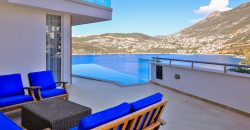 SOLD-Modern Six Bedroom Detached Villa With A Stunning Sea View