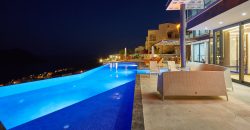 Very Modern Five En Suite Bedroom Detached Villa With Gallery Living Area. Main infinity pool With Jacuzzi Pool.Fully Furnished & Air Conditioned Throughout.
