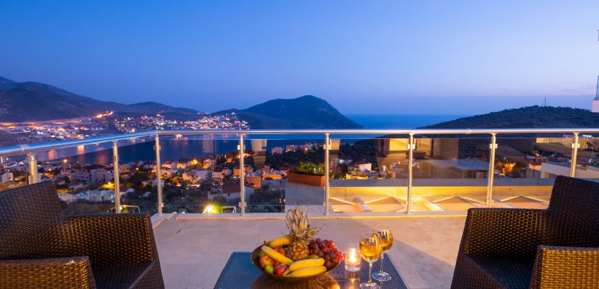 Luxury Modern Five En Suite Bedroom Villa With Private Infinity Pool, Open Sea View & Rental Guarantee