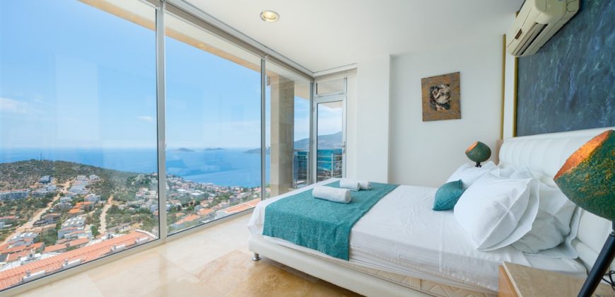 Luxury 6 Bedrooms Stylish Villa For Sale in Kalkan