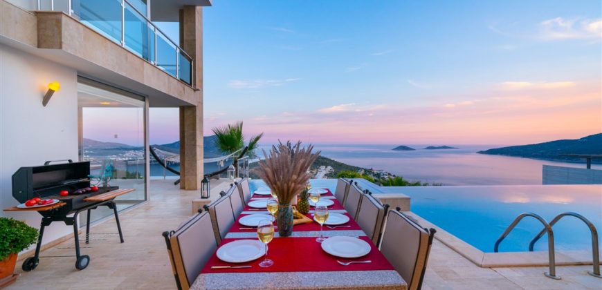 Luxury 6 Bedrooms Stylish Villa For Sale in Kalkan