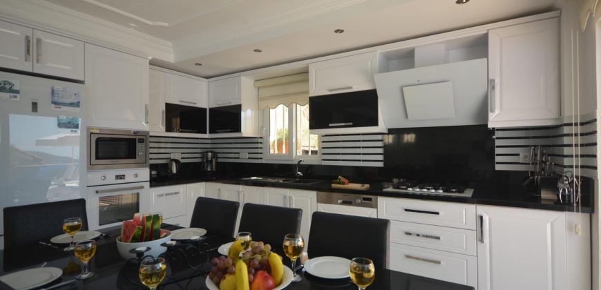 For Sale Luxury Four Bedroom Detached Modern Villa Located in Kalamar