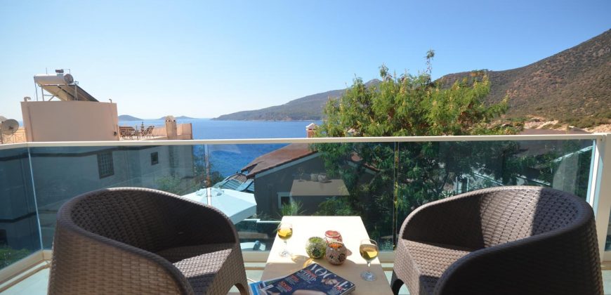 For Sale Luxury Four Bedroom Detached Modern Villa Located in Kalamar