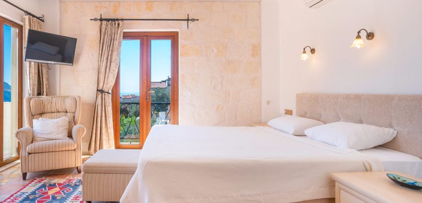 Beautiful 3 Bedroom Duplex Villa With Private Pool