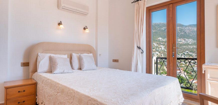 Beautiful 3 Bedroom Duplex Villa With Private Pool