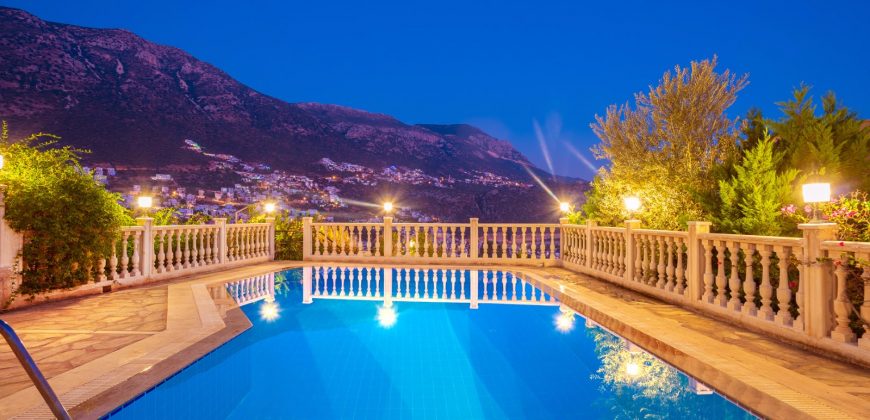 Beautiful 3 Bedroom Duplex Villa With Private Pool