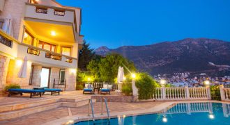 Beautiful 3 Bedroom Duplex Villa With Private Pool