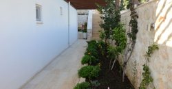 Stylish 5 Bedroom Luxury Villa with Private Pool For Sale