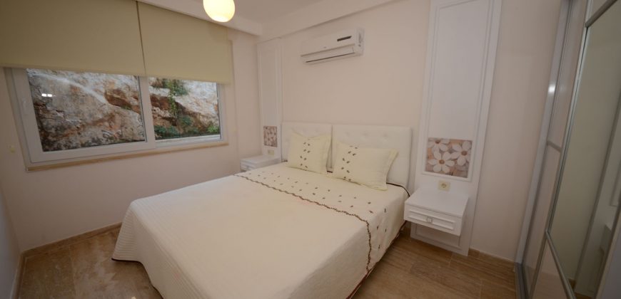 Stylish 5 Bedroom Luxury Villa with Private Pool For Sale