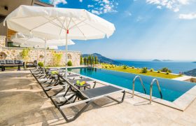 For Sale Superbly Presented 5-bedroom Villa close to the Mediteran Hotel in Kalkan
