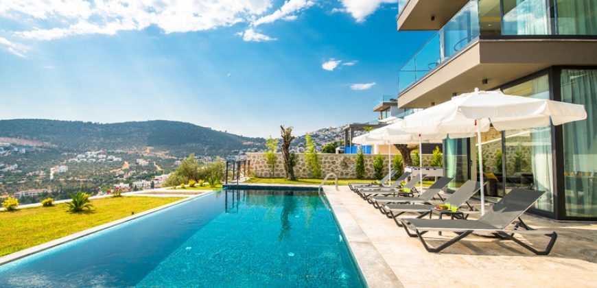 For Sale Superbly Presented 5-bedroom Villa close to the Mediteran Hotel in Kalkan