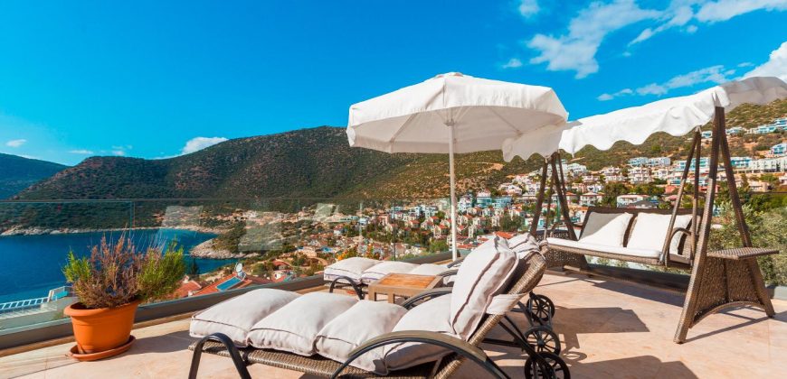 Incredibly stylish villa with private infinity pool and stunning views over Kalamar Bay For Sale
